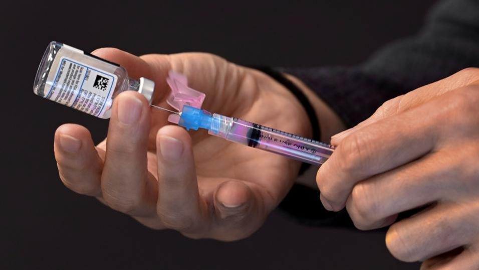 COVID,  disease ,  Humans , Vaccination, public