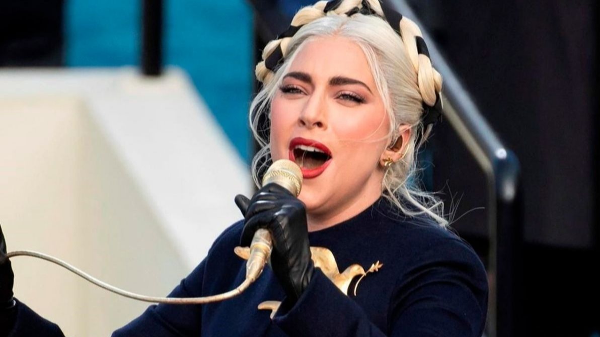 Hollywood , Gaga , Woman Gaga , animals , police