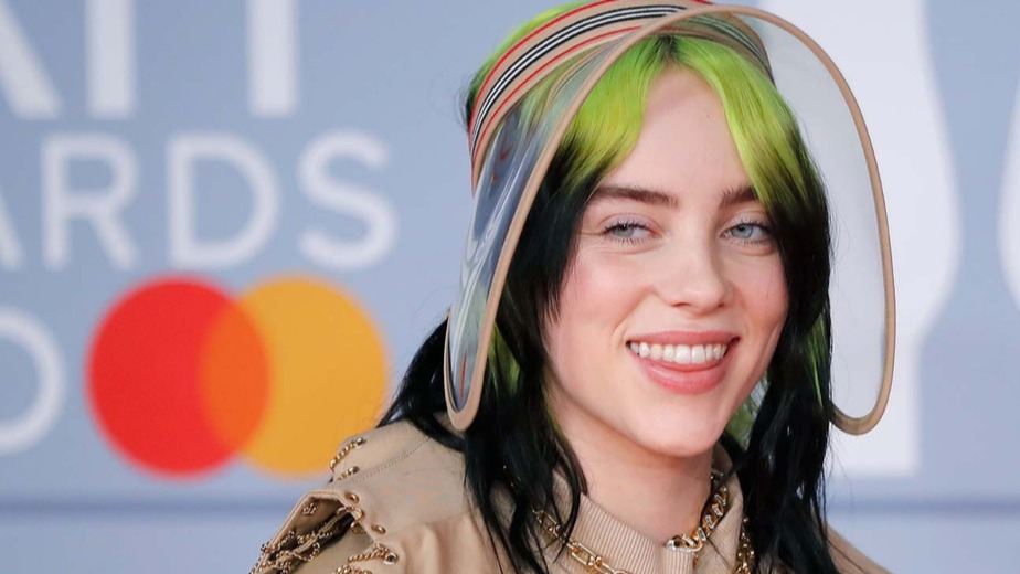 Billie Eilish, fitness ,  Eilish,  fingers, American style