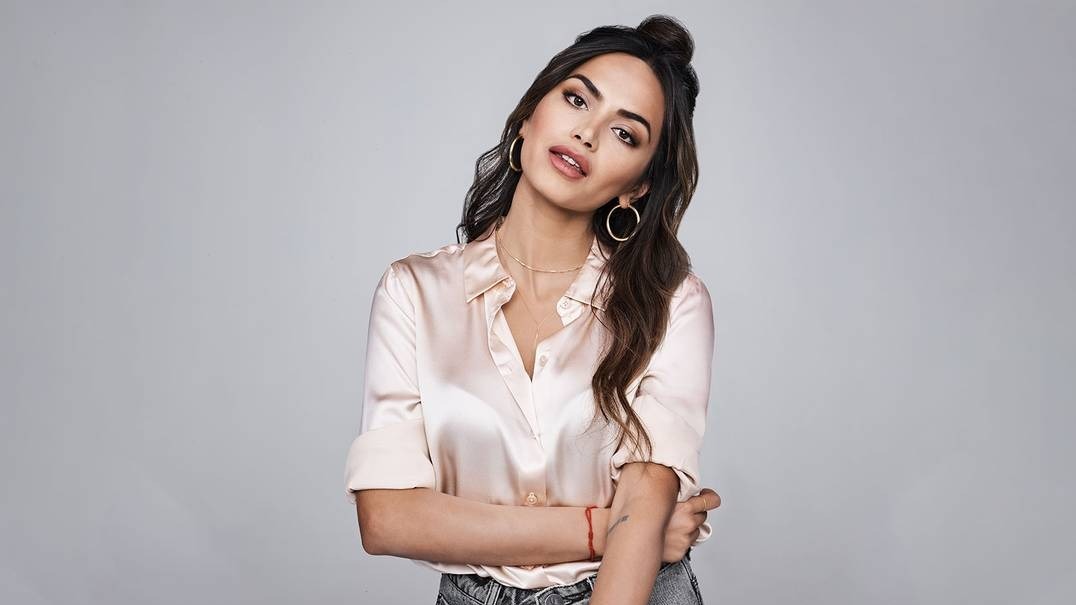 influencer, diipa b&uuml;ller -Khosla , beauty, self-love,  look