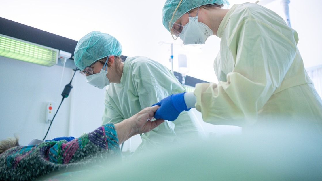 Covid-19 , influenza , technology , clinicians , infectious