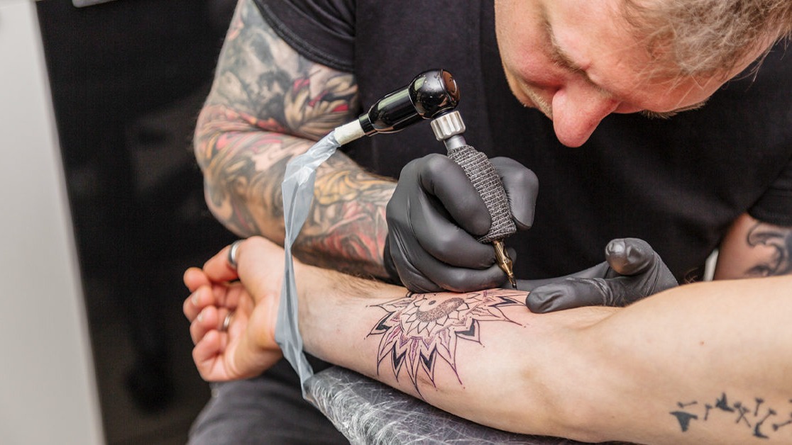 body, Coloration , skin,  small blood vessels , cells