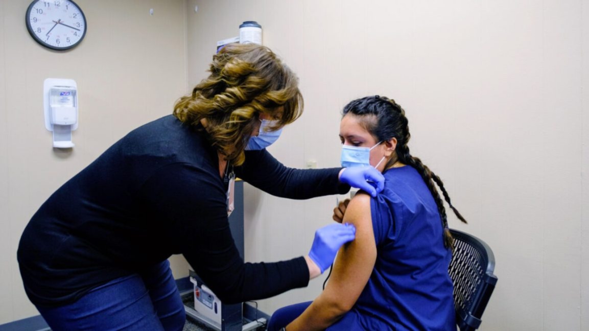 ontario,  alberta,  british columbia , covid-19,  vaccine