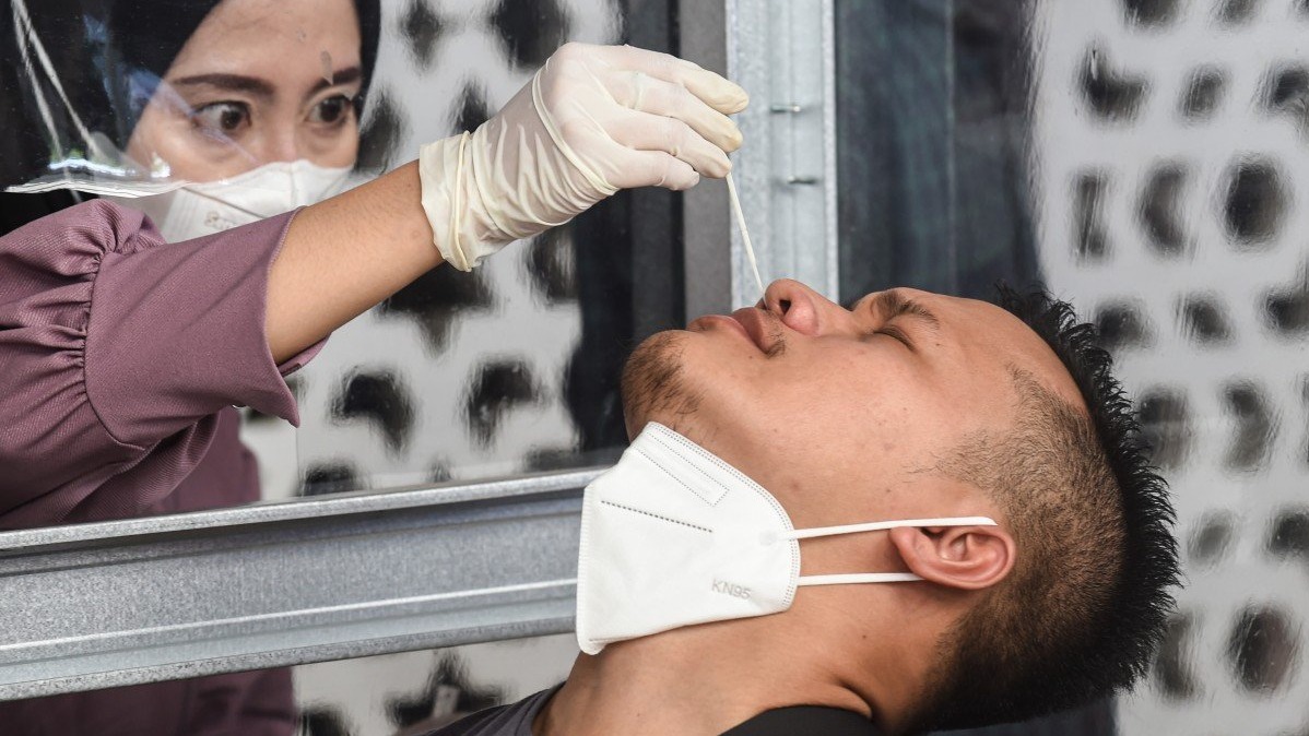 Covid , nasal swab, Medan,  North Sumatra, Kimia Farma