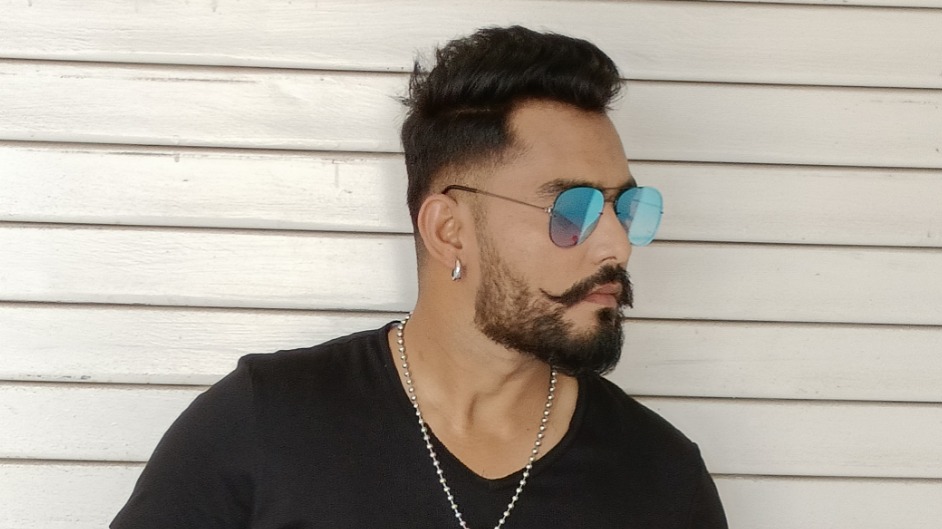 nirav kalal, famous gujarati hero, popular actors gujarat, famous gujarati actors, gujarati male actors