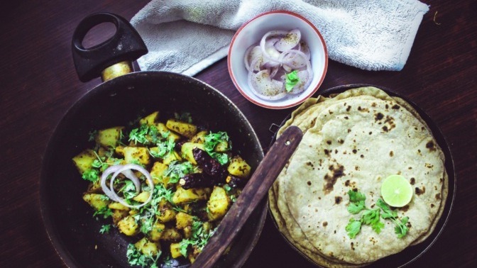 homemade tiffin services, Annapurna Tiffin services mumbai, pratimaben saraswat, top five homemade tiffin services in Mumbai