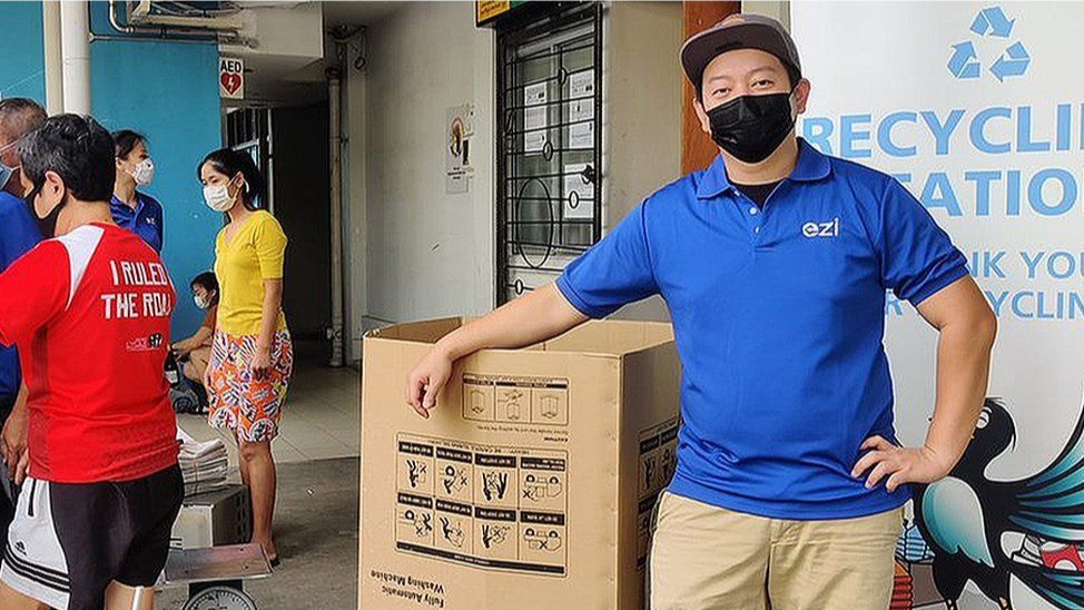 'Zero waste' ,  Notice , Karang guni merchant, Madam Ng , trucks , vans