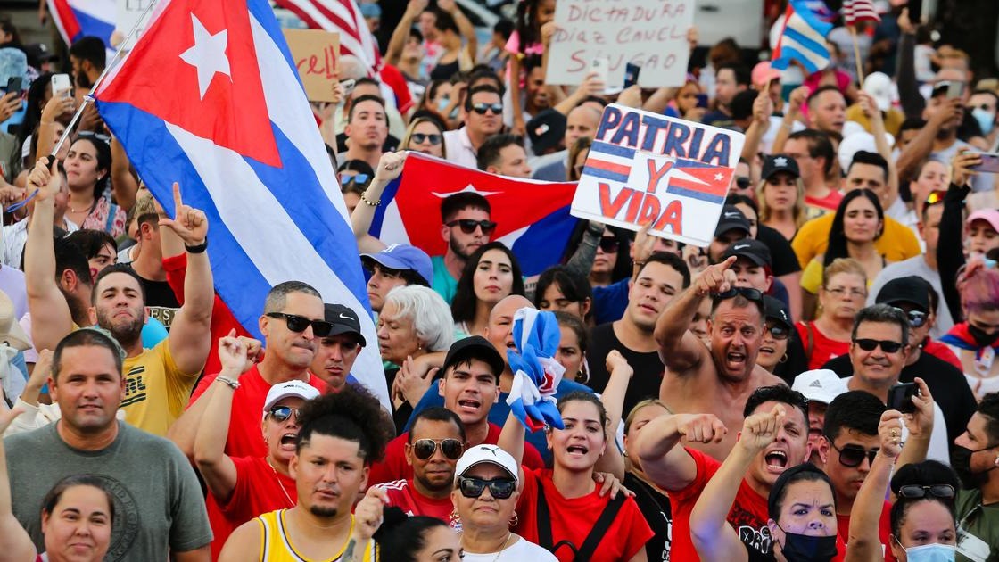 island, San Antonio de Los Ba&ntilde;os, nonconformists, Covid , Cuba