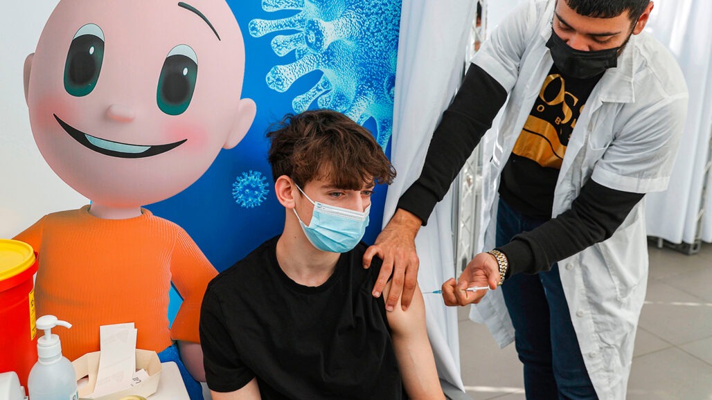 UK Specialists ,  Children, Vaccine, 16 age to 17 age, Covid immunization