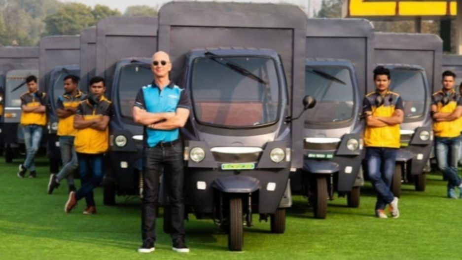 Amazon CEO Jeff Bezos Announces Electric Delivery vehicle in India