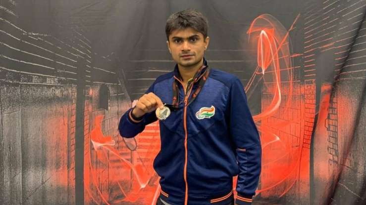 Asian Para Games bronze, YouTube, Gautam Buddha Nagar, Uttar Pradesh, Suhas Lalinakar, Tokyo