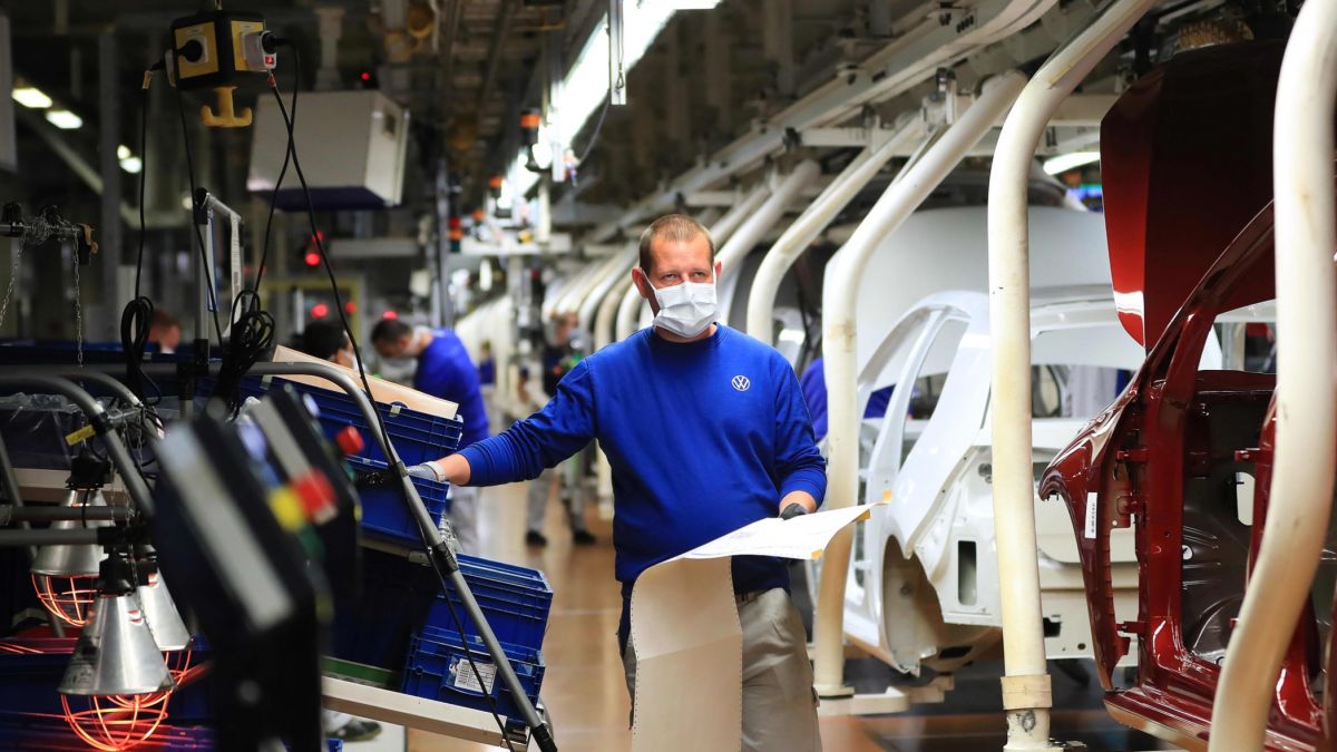 Chris Williamson,  CBI chief economist Alpes Paleja, Duncan Brock, Covid-19 , pandemic