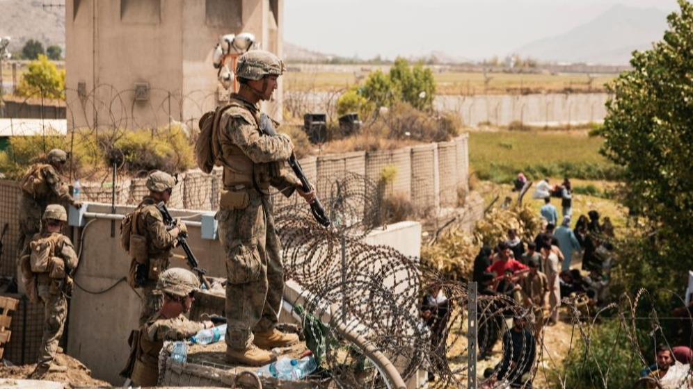 US Soldiers , Kabul airport, Afghans, Washington Postman in Kabul, Kenneth Frank Mackenzie