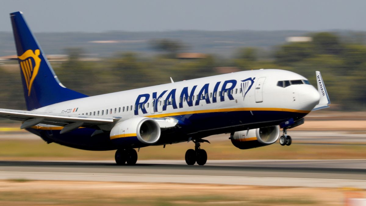 Ryanair, Air Traffic , Southend Airport, CEO Michael O'Leary, London airport
