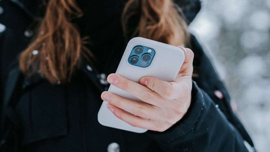 Apple, Scan iPhones For Child Abuse, technology , CEO,  Cindy Cohn